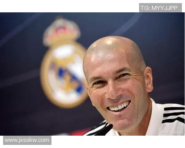 足球明星们的发量揭秘：谁的头发稀疏谁又是光头传奇