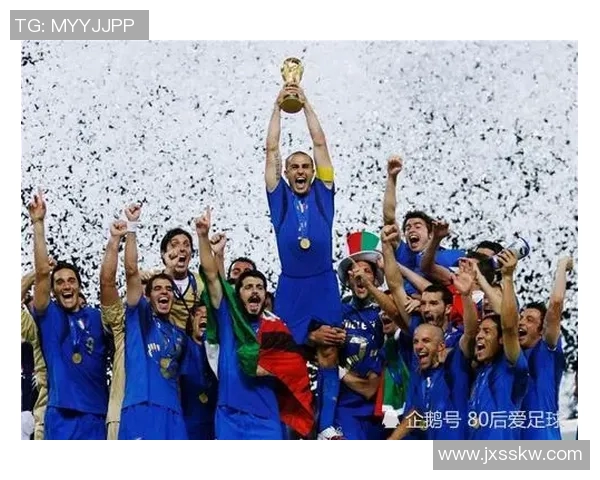 足球明星帅哥早期视频回顾展现他们青春风采与球场魅力