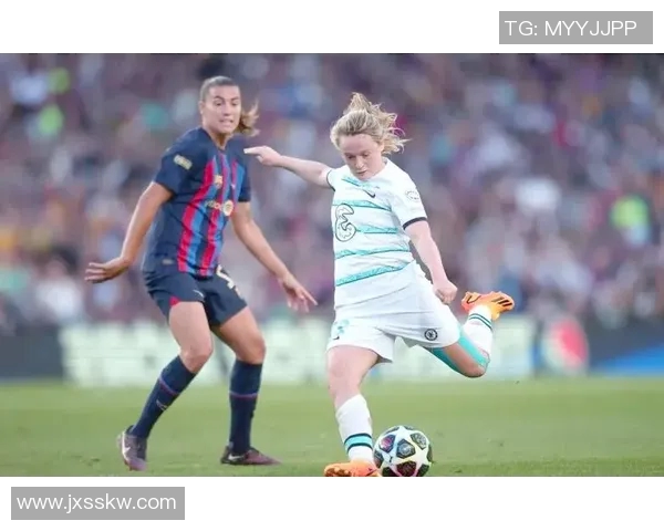 深入解析足球明星背后的故事与成就的博主分享平台 深入解析足球明星背后的故事与成就的博主分享平台