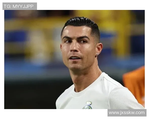 足球明星岁月无情显老迹象对比照片引发球迷热议