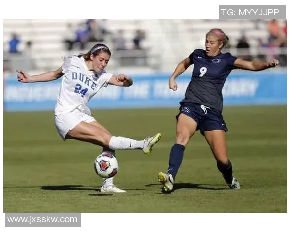 足球明星的完美身材展现与训练秘笈解析让你领略运动之美