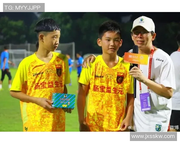 金嗓子品牌代言人揭晓足球明星为其代言引发热议 金嗓子品牌代言人揭晓足球明星为其代言引发热议